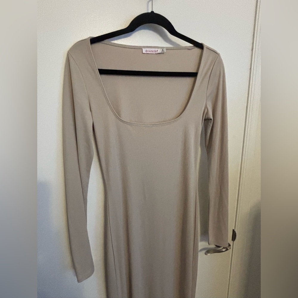 Shoe Dazzle Long Sleeve Knit Dress - Picture 3 of 3